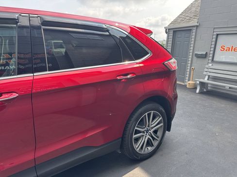 Used 2019 Ford Edge Titanium w/ Cold Weather Package AWD/4WD image 5
