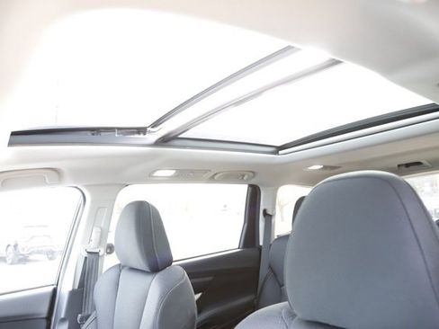 Used 2020 Subaru Ascent Premium w/ Sport Package image 16