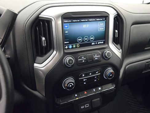 Used 2020 Chevrolet Silverado 1500 LT AWD/4WD image 22
