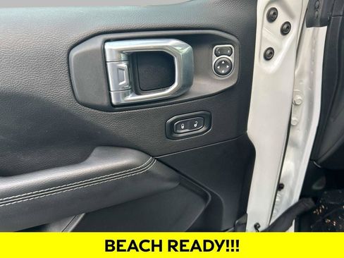 Used 2022 Jeep Wrangler Unlimited Sahara w/ Safety Group image 18