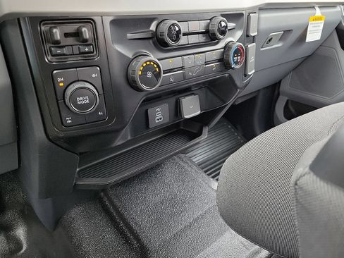 New 2026 Ford F350 XL w/ 360-Degree Camera Package AWD/4WD image 25