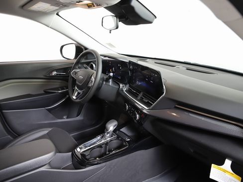 New 2026 Chevrolet Trax ACTIV image 7