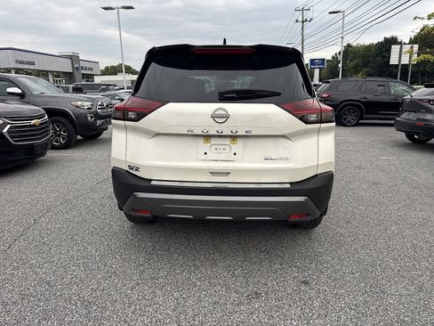Certified 2023 Nissan Rogue SL w/ SL Premium Package AWD/4WD image 3