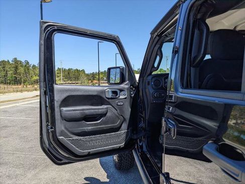 Certified 2025 Jeep Wrangler Unlimited Rubicon 4xe w/ Convenience Group image 54