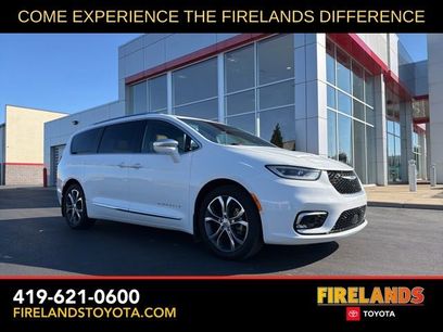 Used 2022 Chrysler Pacifica Pinnacle