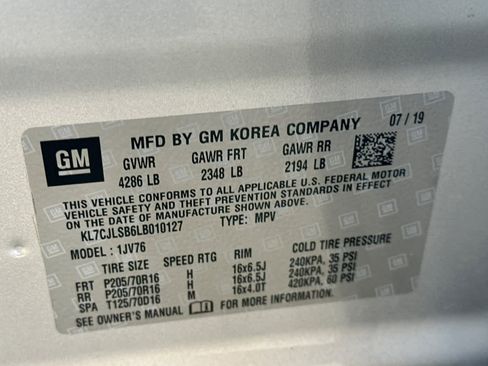 Used 2020 Chevrolet Trax LT w/ LT Convenience Package image 27