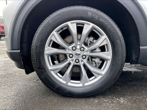 Used 2023 Ford Explorer Limited image 35