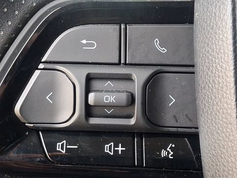 Used 2024 Toyota Tundra SR5 w/ SR5 Convenience Package AWD/4WD image 21