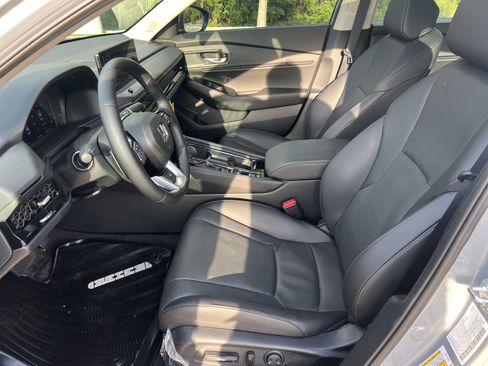 Used 2025 Honda Accord Touring image 15