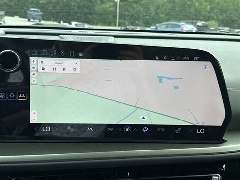 New 2025 Chevrolet Traverse LT w/ Enhanced Driving Package image 14