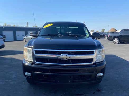 Used 2010 Chevrolet Silverado 1500 LTZ w/ Convenience Package image 2