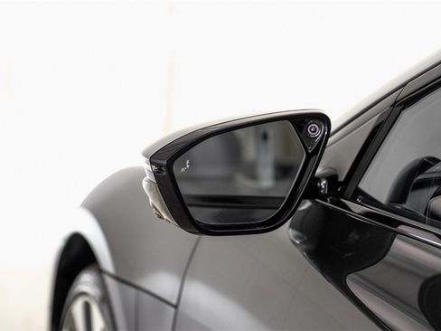 Used 2023 Lucid Air Touring image 46