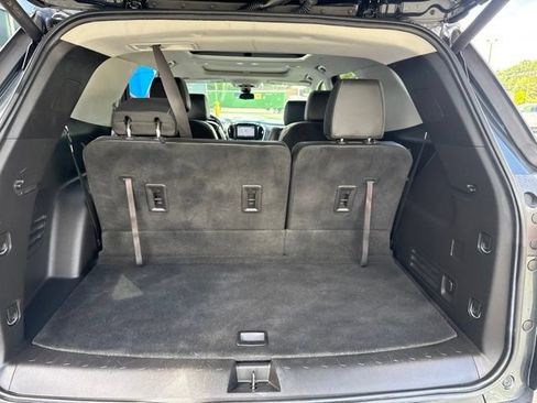 Used 2019 Chevrolet Traverse LT w/ LT Premium Package AWD/4WD image 22