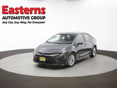 Used 2023 Toyota Corolla LE FWD image 53