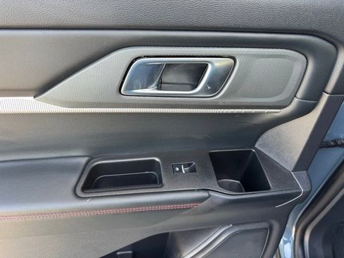 Certified 2025 Ford Explorer ST-Line w/ Premium Package image 28