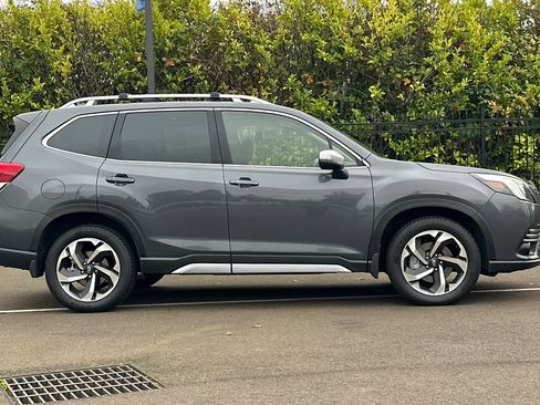 Used 2022 Subaru Forester Touring w/ Popular Package #2 image 3