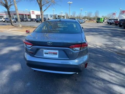 Used 2021 Toyota Corolla LE image 13