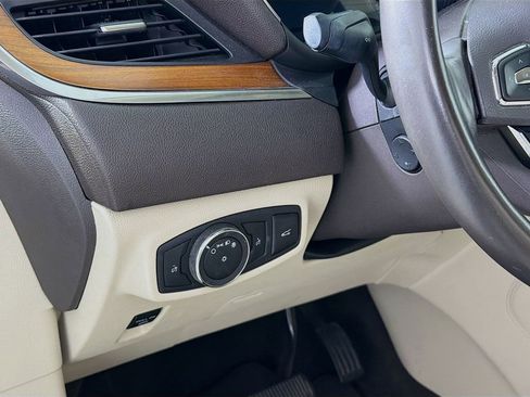 Used 2019 Lincoln MKC Select w/ Select Plus Package image 12