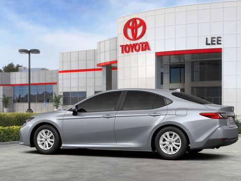 New 2026 Toyota Camry LE w/ Convenience Package AWD/4WD image 5