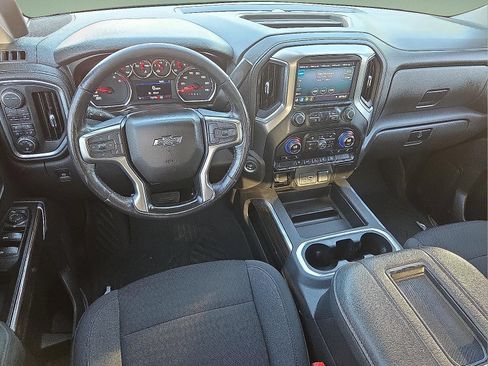 Used 2021 Chevrolet Silverado 1500 LT Trail Boss AWD/4WD image 11