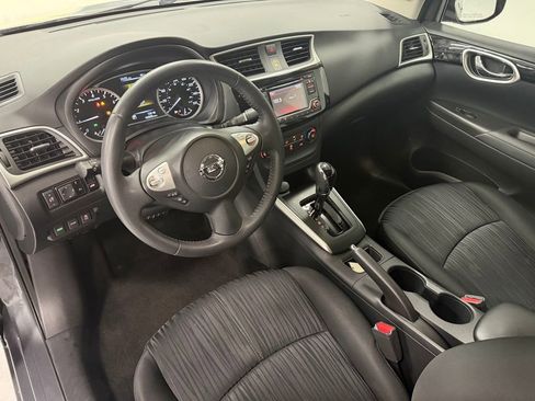 Used 2017 Nissan Sentra SV image 12
