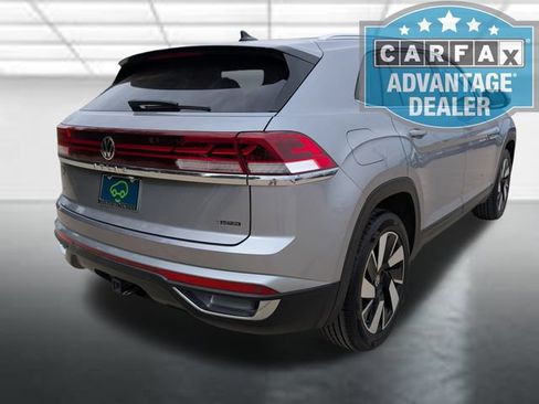 Used 2024 Volkswagen Atlas Cross Sport SE AWD/4WD image 26