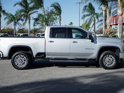 Used 2023 Chevrolet Silverado 3500 High Country w/ Safety Package II image 10