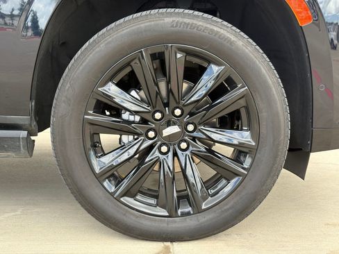 Certified 2023 Cadillac Escalade ESV Sport w/ Touring Package AWD/4WD image 9