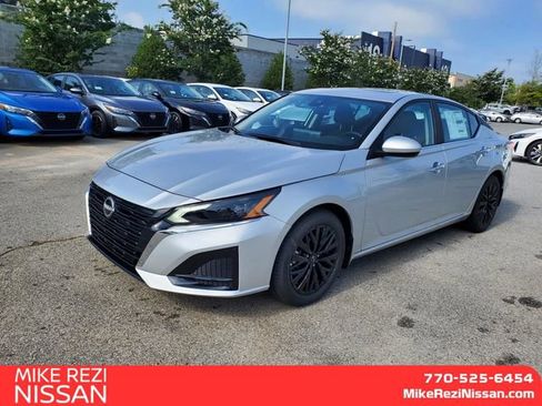 New 2025 Nissan Altima 2.5 SV w/ SV Special Edition Package image 5