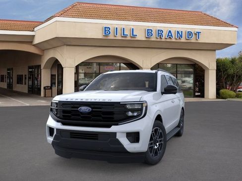 New 2026 Ford Expedition Active AWD/4WD image 7
