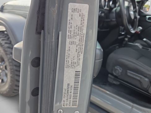 Used 2021 Jeep Wrangler Sport AWD/4WD image 35