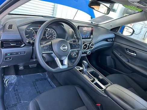 Used 2025 Nissan Sentra SV FWD image 18