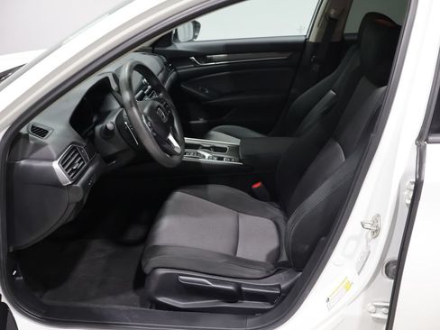 Used 2020 Honda Accord Hybrid image 10
