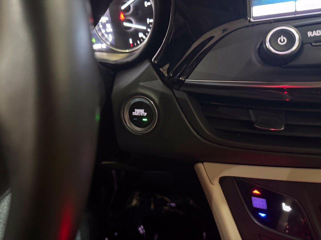 Used 2019 Buick Envision Premium AWD/4WD image 19