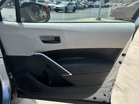 Used 2023 Toyota Corolla Cross L FWD image 27