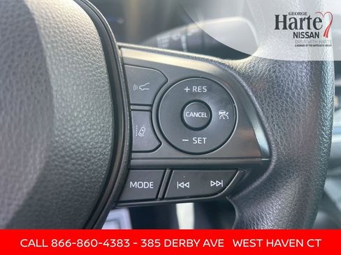 Used 2022 Toyota Corolla LE image 43