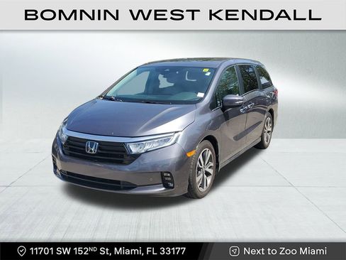 Used 2021 Honda Odyssey Touring image 3