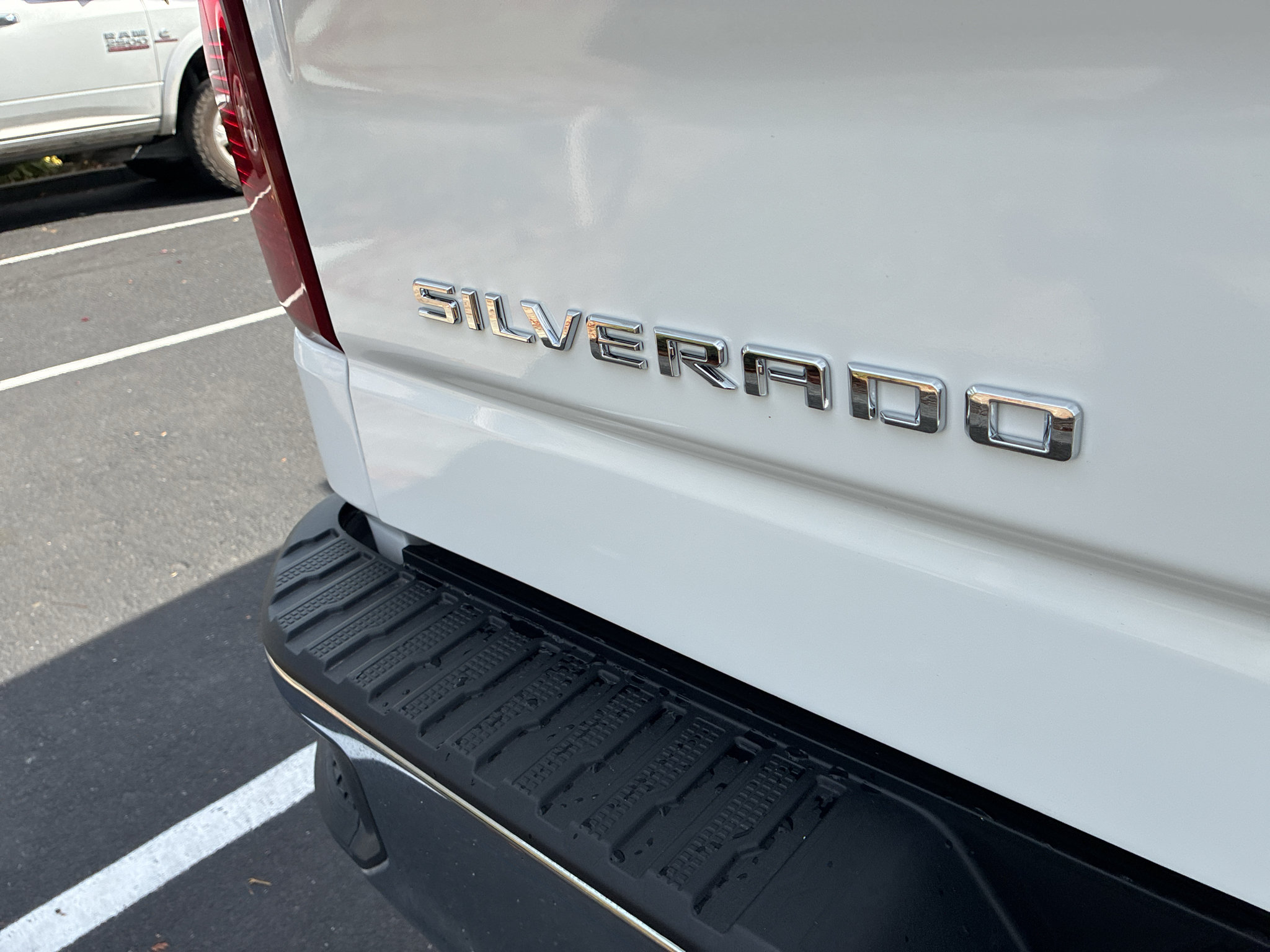 Used 2025 Chevrolet Silverado 1500 W/T RWD image 13