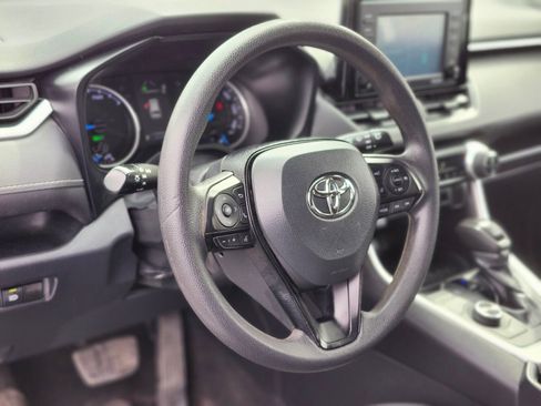 Used 2020 Toyota RAV4 LE w/ All Weather Liner Package image 19