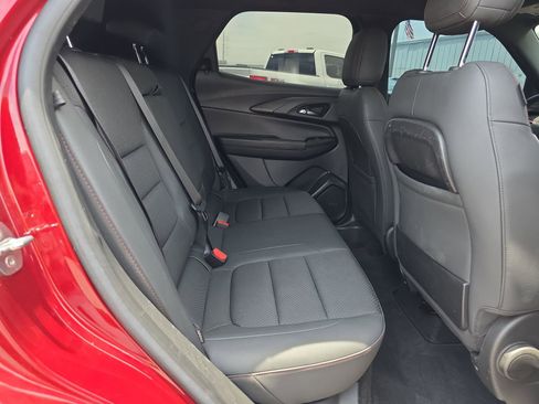 Used 2023 Chevrolet TrailBlazer RS w/ Sun and Liftgate Package FWD image 14