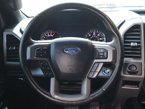 Used 2020 Ford Expedition Max XLT w/ Equipment Group 202A AWD/4WD image 18