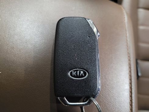 Used 2020 Kia Telluride SX w/ SX Prestige Package AWD/4WD image 32