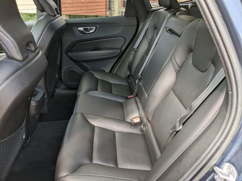 Certified 2023 Volvo XC60 B5 Core w/ Climate Package AWD/4WD image 23