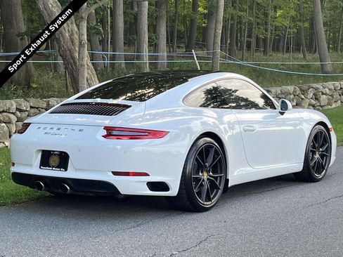 Used 2017 Porsche 911 Carrera RWD image 3