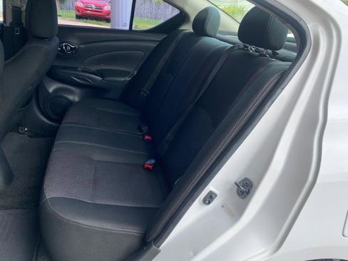 Used 2019 Nissan Versa SV image 15