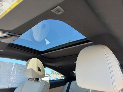 Used 2025 BMW 440i xDrive Coupe w/ Premium Package image 23