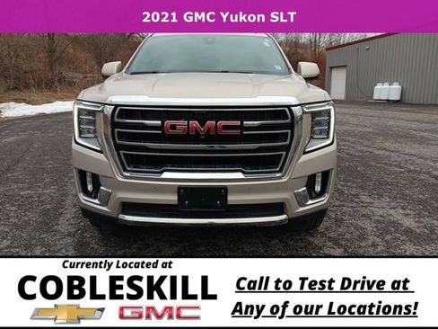 Used 2021 GMC Yukon SLT w/ SLT Luxury Package AWD/4WD image 10