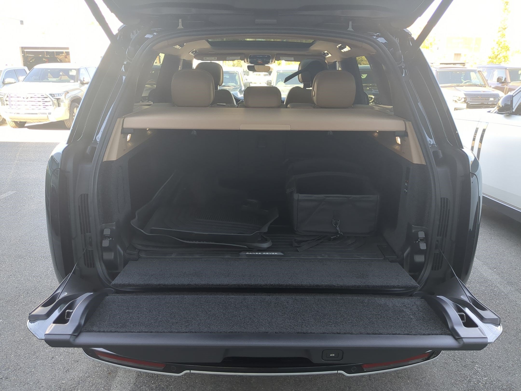 New 2027 Land Rover Range Rover SE AWD/4WD image 29