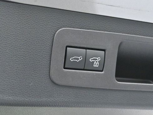 Used 2024 Lexus LX 600 F Sport image 12