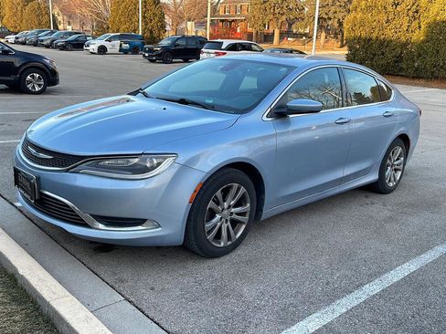 Used 2015 Chrysler 200 Limited w/ Convenience Group image 14